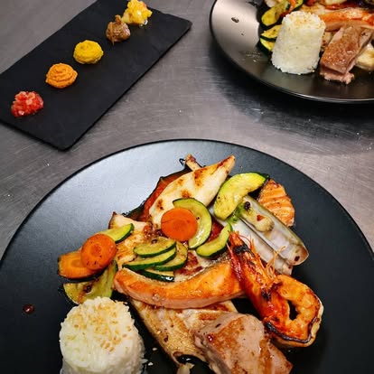 41244149_10156854232978394_6076388854137356288_n